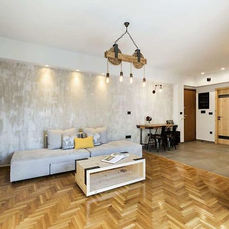 Atmospheric Apartment Near Acropolis By Cloudkeys アテネ エクステリア 写真