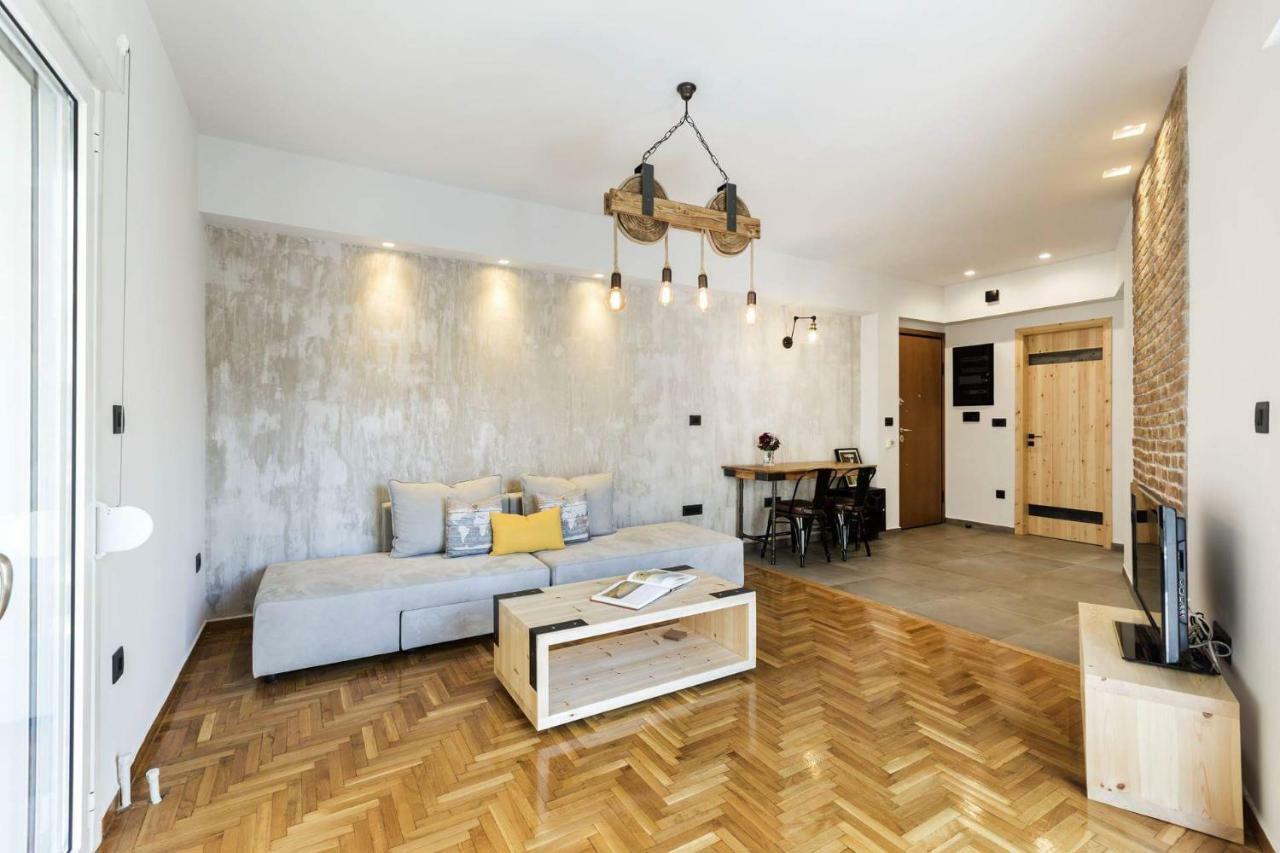 Atmospheric Apartment Near Acropolis By Cloudkeys アテネ エクステリア 写真